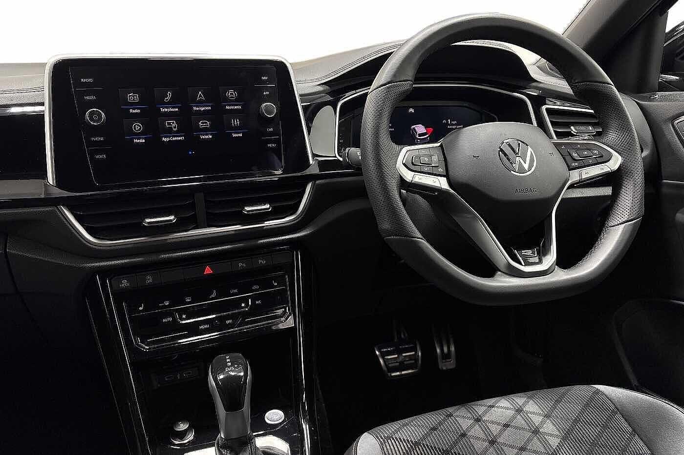 Used Volkswagen T-Roc 2025 for sale - 77935628: Photo 2