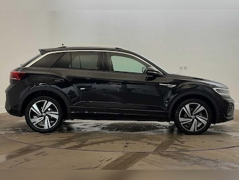 Used Volkswagen T-Roc 2025 for sale - 77935628: Photo