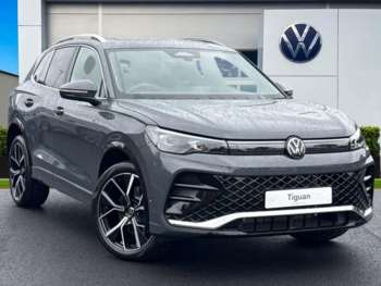 2025 - 1.5 TSI eHybrid 19.7kWh R-Line DSG Euro 6 (s/s) 5dr