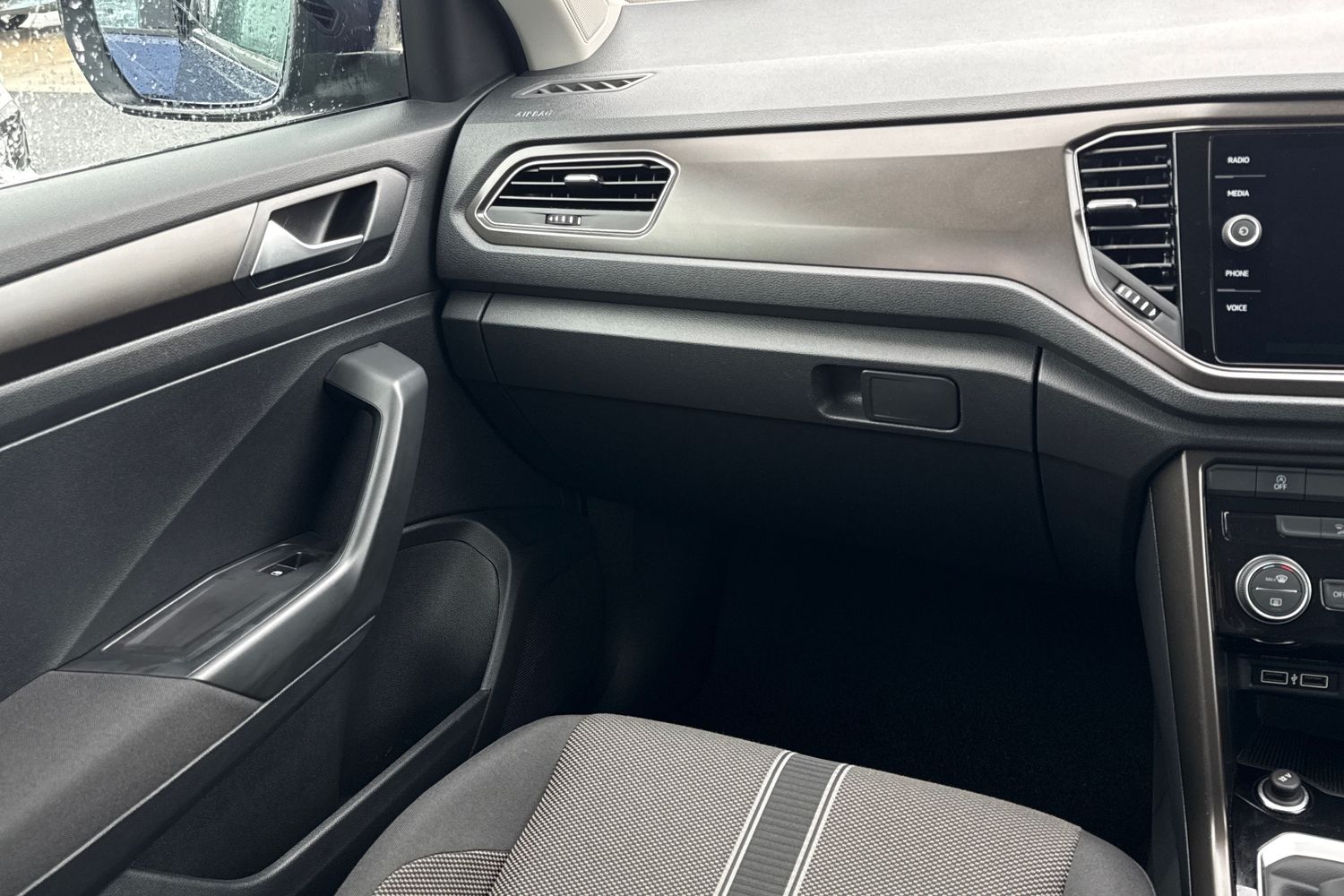 Used Volkswagen T-Roc 2019 for sale - 76564722: Photo 20