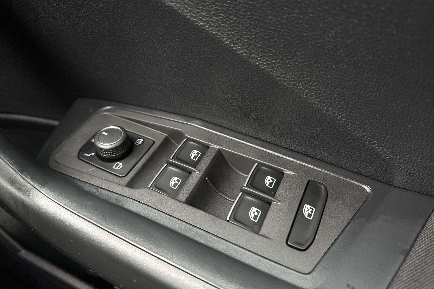 Used Volkswagen T-Roc 2019 for sale - 76564722: Photo 21