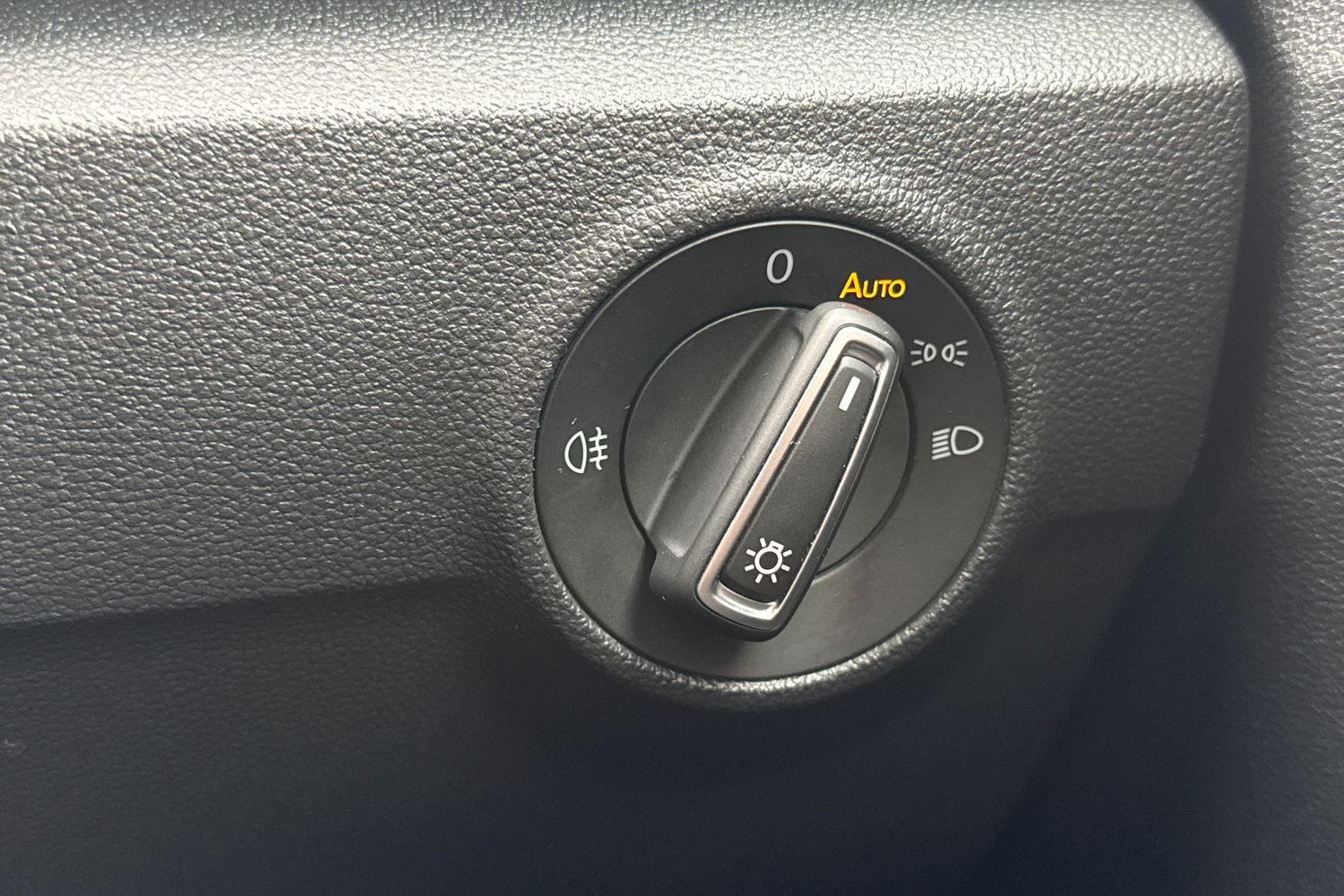 Used Volkswagen T-Roc 2019 for sale - 76564722: Photo 34