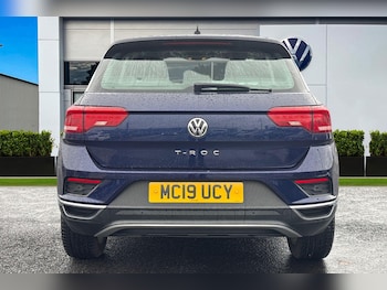 Used Volkswagen T-Roc 2019 for sale - 76564722: Photo