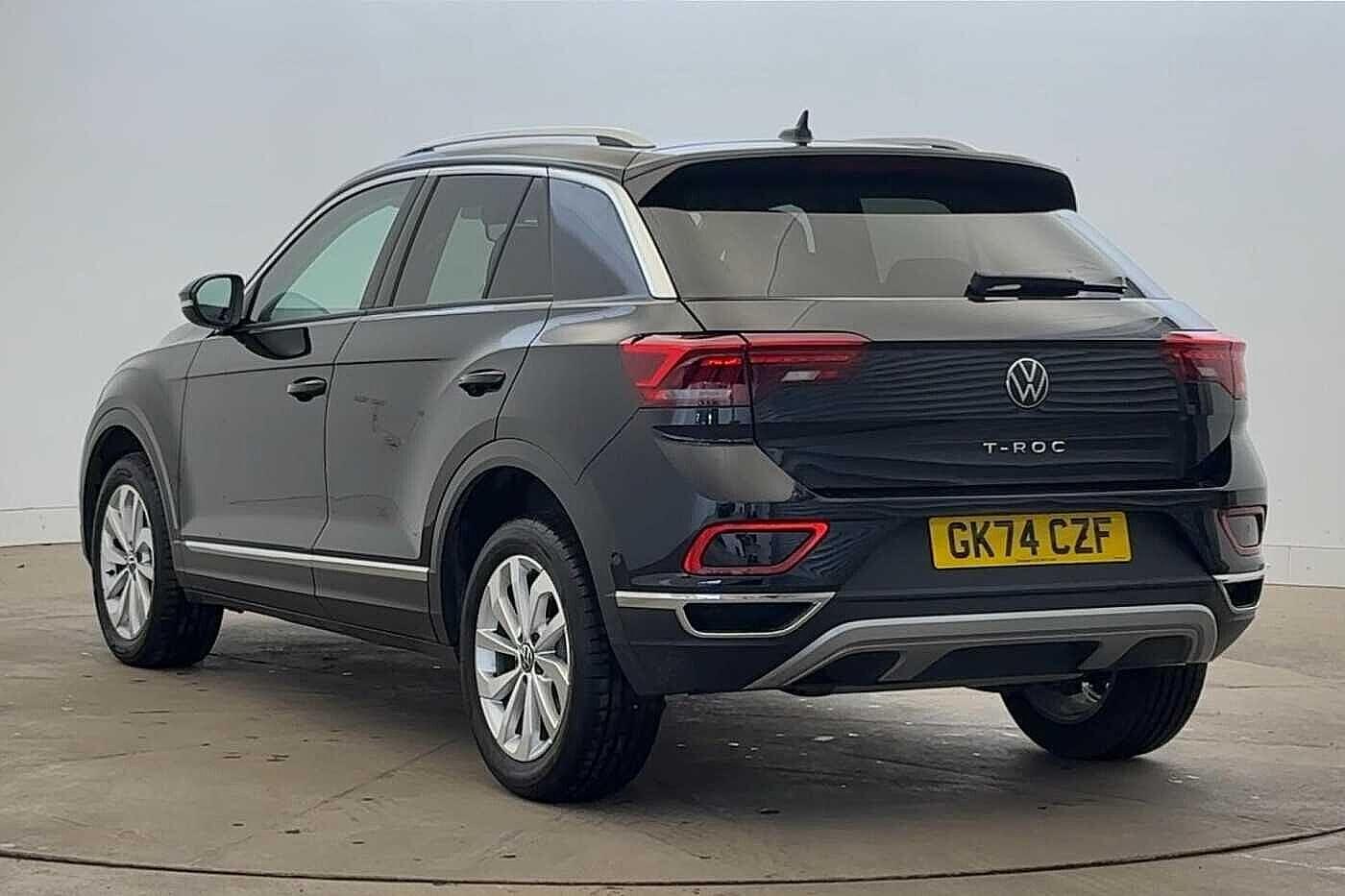 Used Volkswagen T-Roc 2024 for sale - 76665172: Photo 3