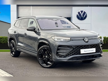 Used Volkswagen Touran 2025 for sale - 76390853: Photo