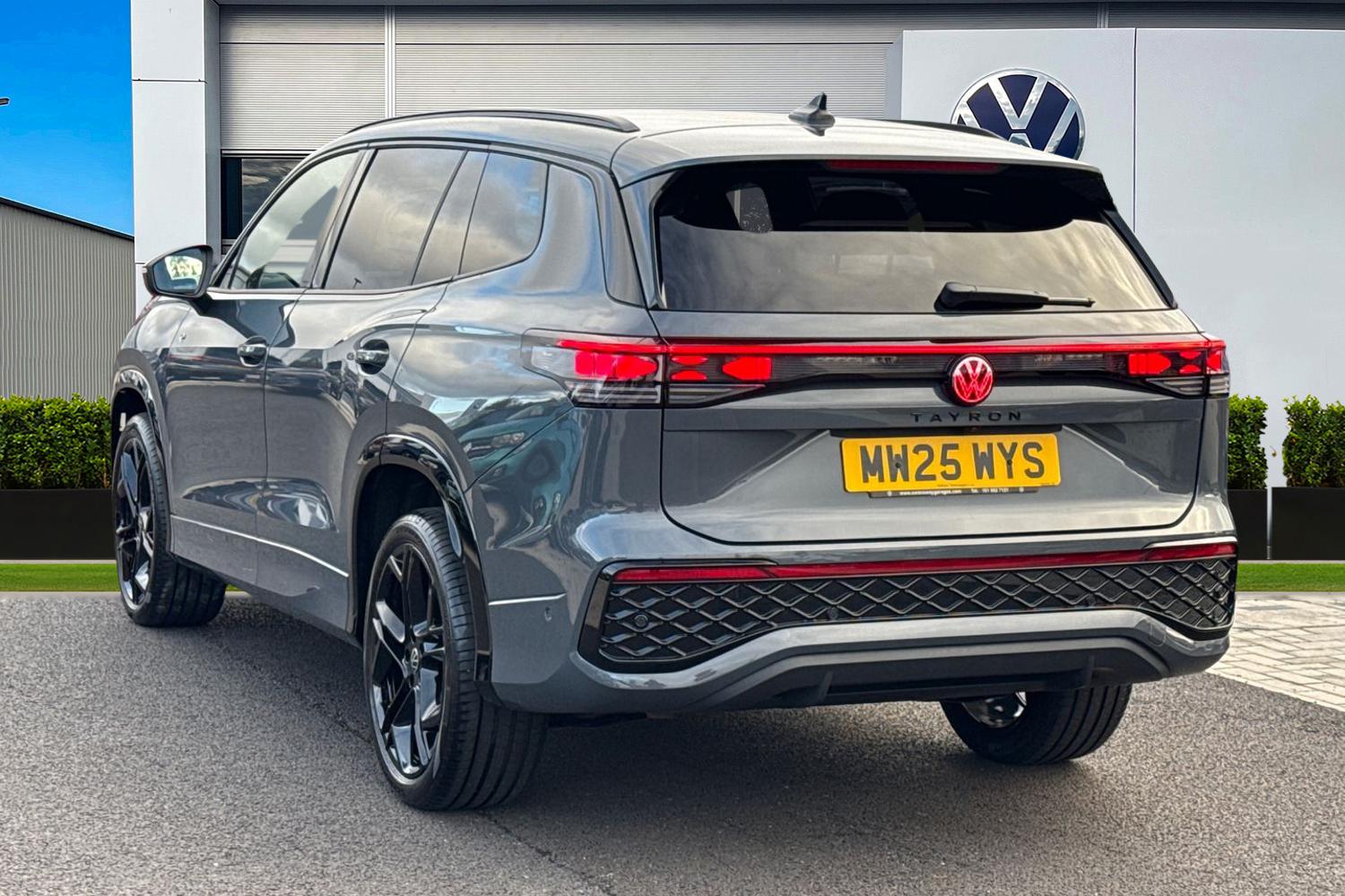 Used Volkswagen Touran 2025 for sale - 76390853: Photo 2