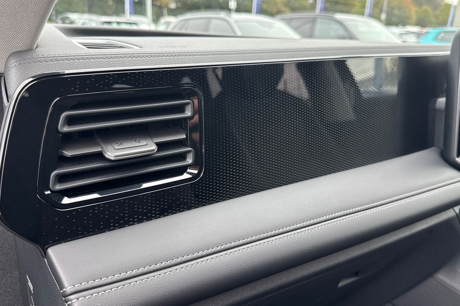 Used Volkswagen Tiguan 2025 for sale - 76106864: Photo 35