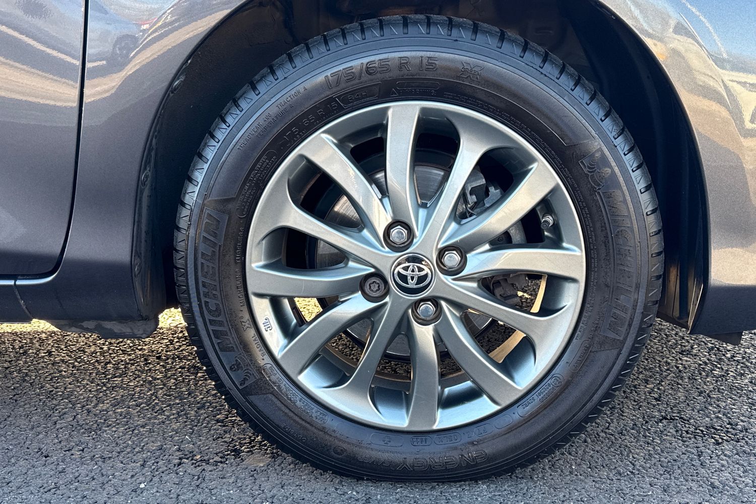 Used Toyota Yaris 2017 for sale - 76705473: Photo 12