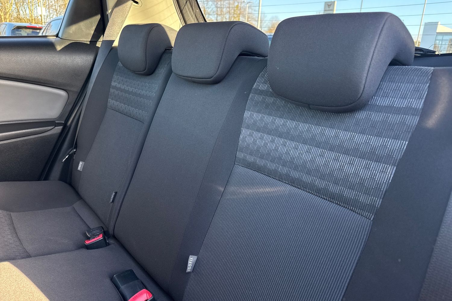 Used Toyota Yaris 2017 for sale - 76705473: Photo 19