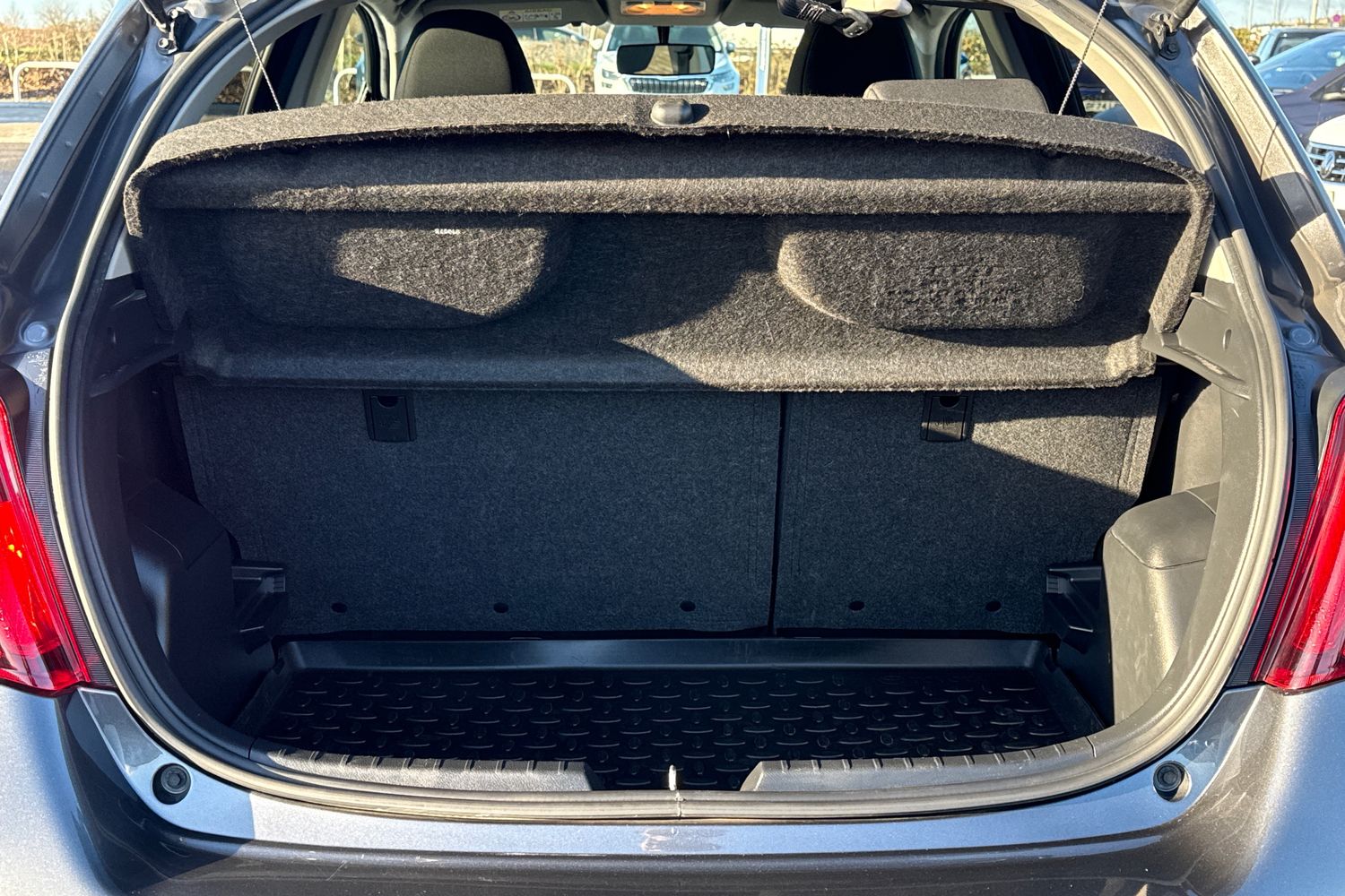 Used Toyota Yaris 2017 for sale - 76705473: Photo 7