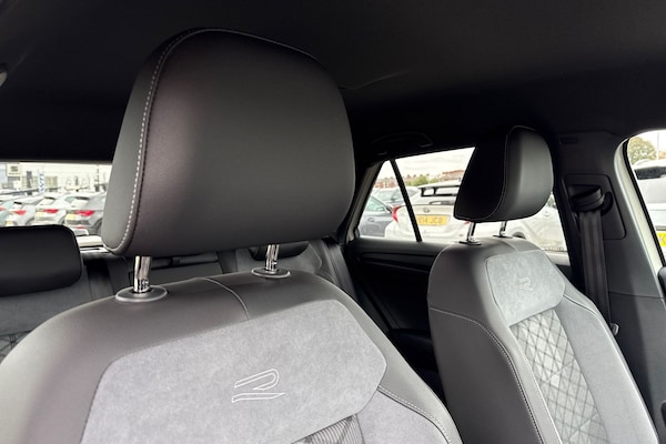 Used Volkswagen T-Roc 2022 for sale - 76218632: Photo 24