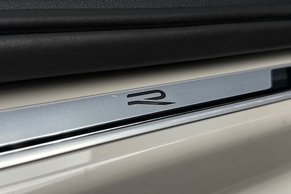 Used Volkswagen T-Roc 2022 for sale - 76218632: Photo 32