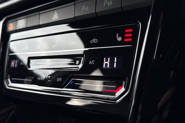 Used Volkswagen T-Roc 2022 for sale - 76218632: Photo 37