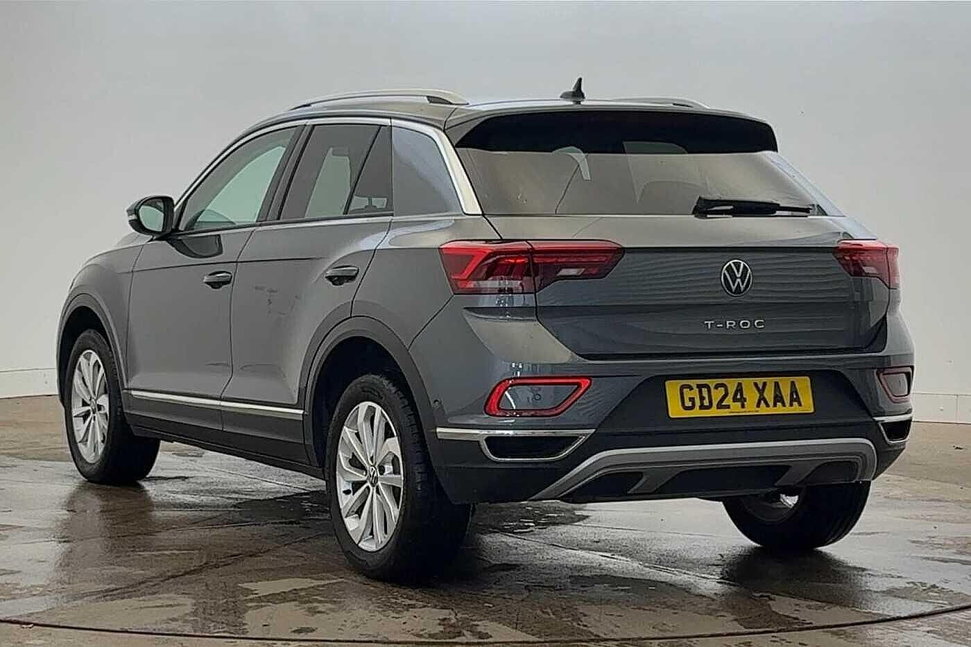 Used Volkswagen T-Roc 2024 for sale - 76665179: Photo 3