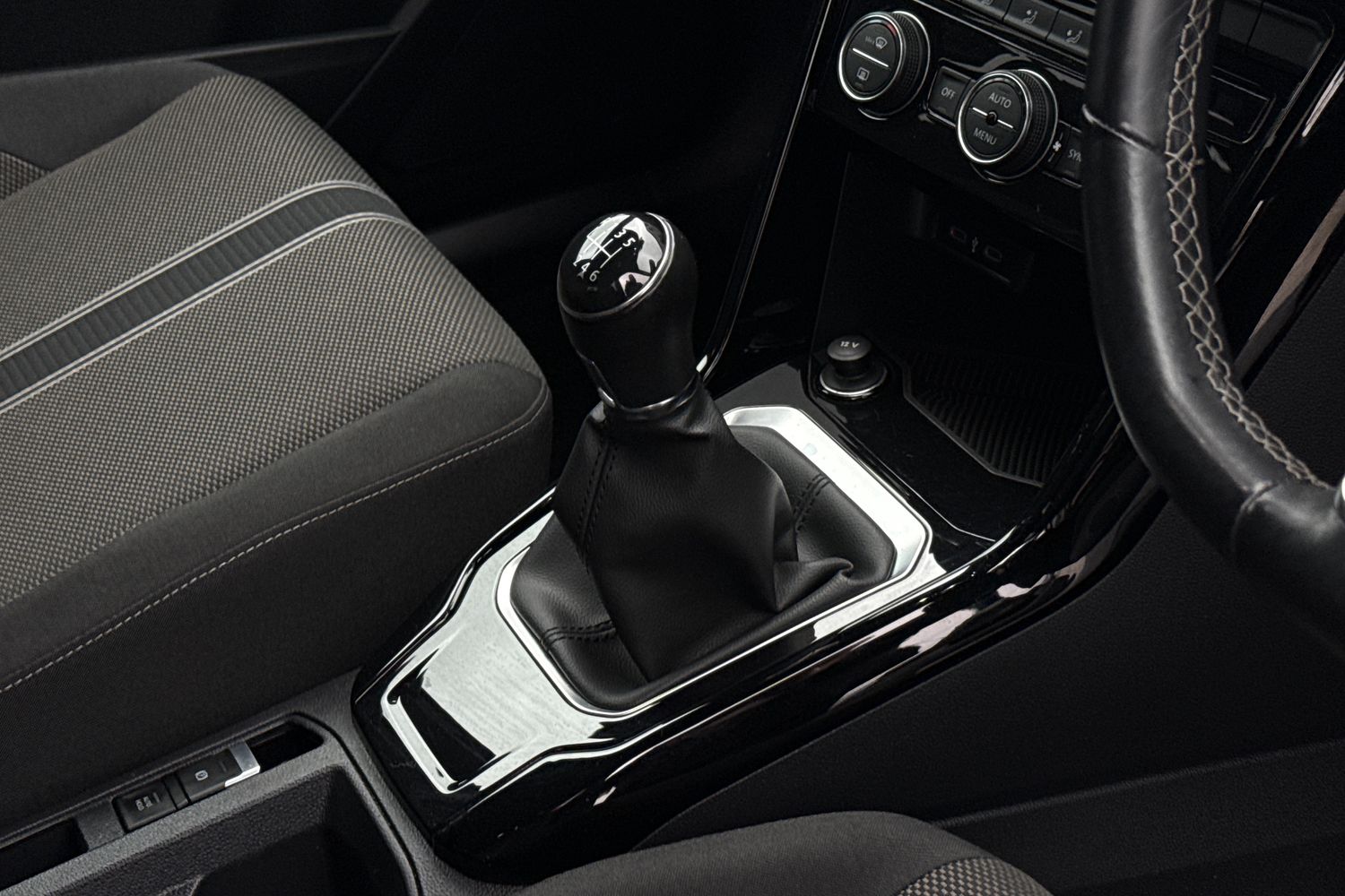 Used Volkswagen T-Roc 2021 for sale - 76476188: Photo 22