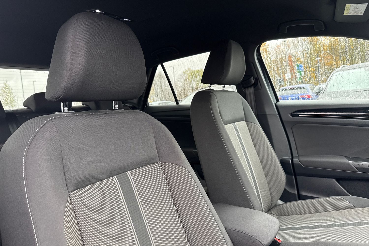 Used Volkswagen T-Roc 2021 for sale - 76476188: Photo 23