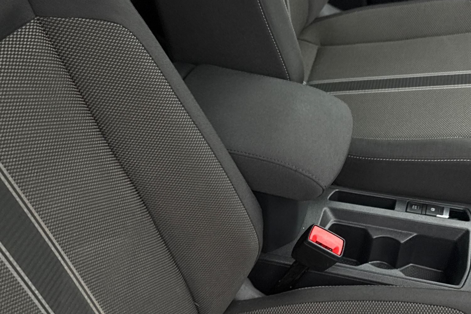 Used Volkswagen T-Roc 2021 for sale - 76476188: Photo 32