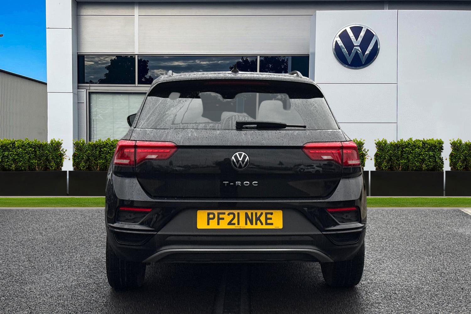 Used Volkswagen T-Roc 2021 for sale - 76476188: Photo 4