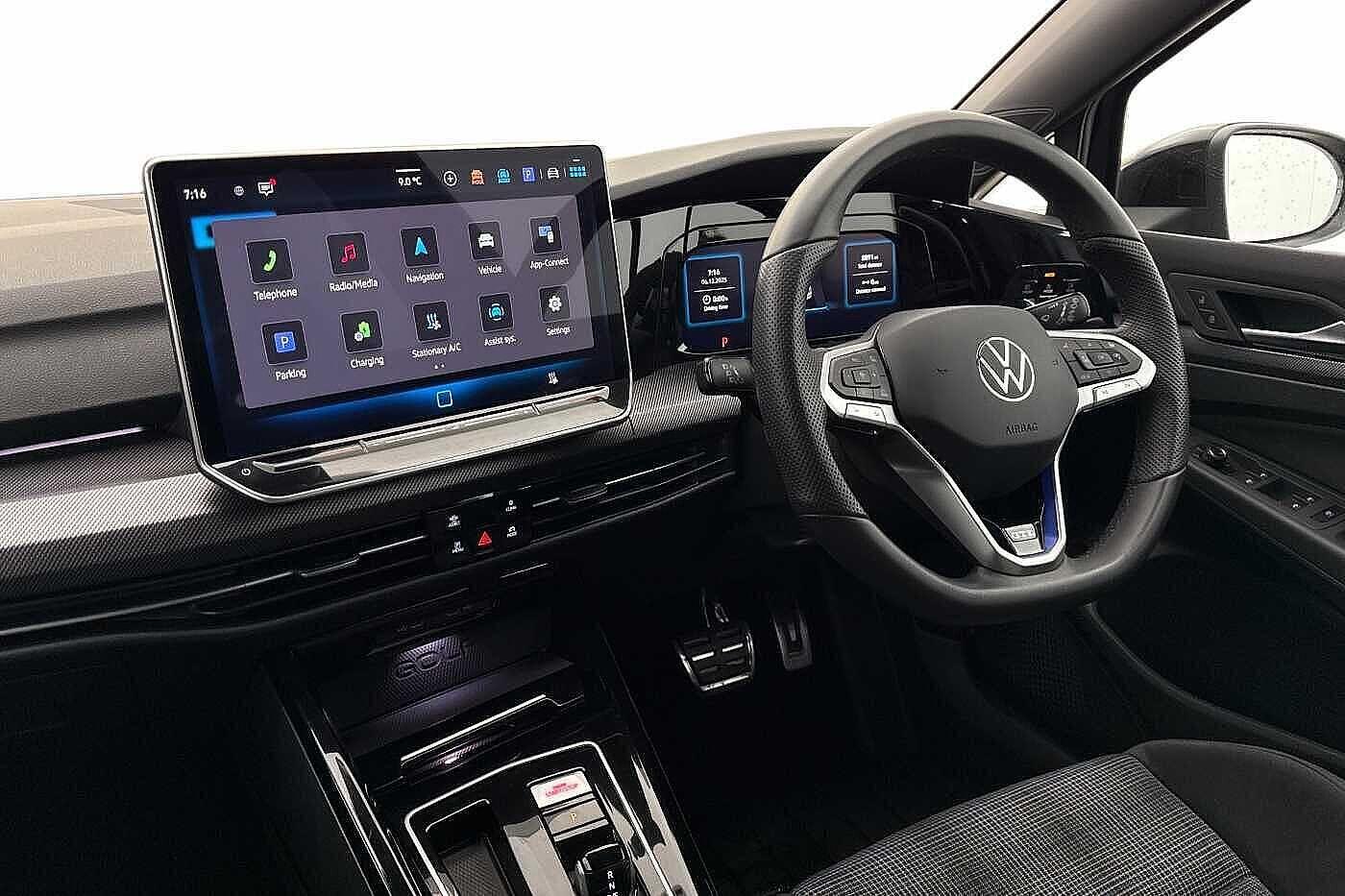 Used Volkswagen Golf 2025 for sale - 76919344: Photo 2