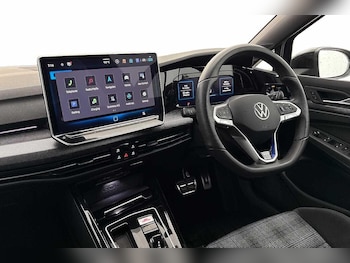 Used Volkswagen Golf 2025 for sale - 76919344: Photo