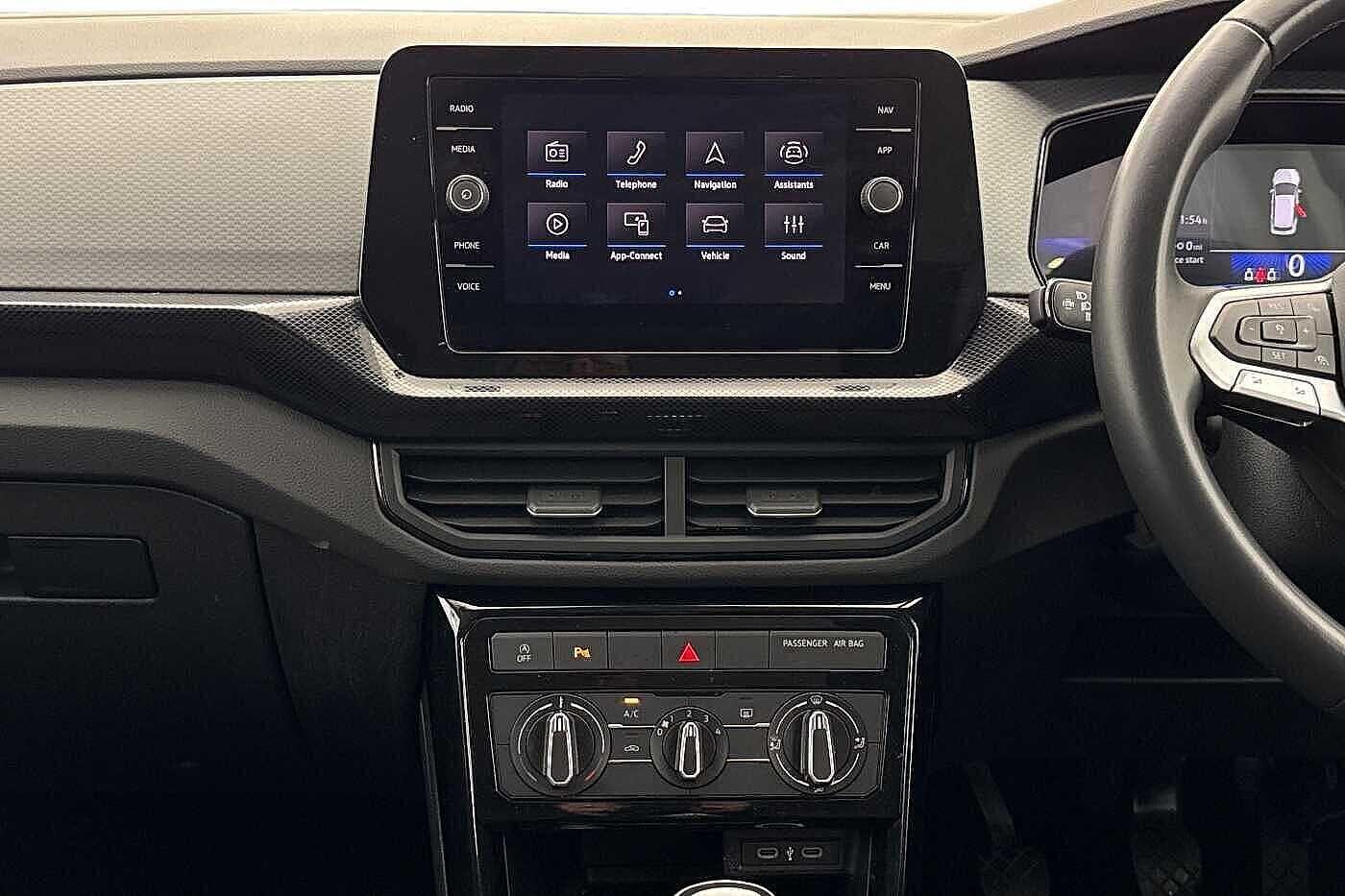 Used Volkswagen T-Cross 2024 for sale - 76919351: Photo 12