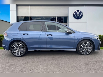 Used Volkswagen Golf 2025 for sale - 79570913: Photo