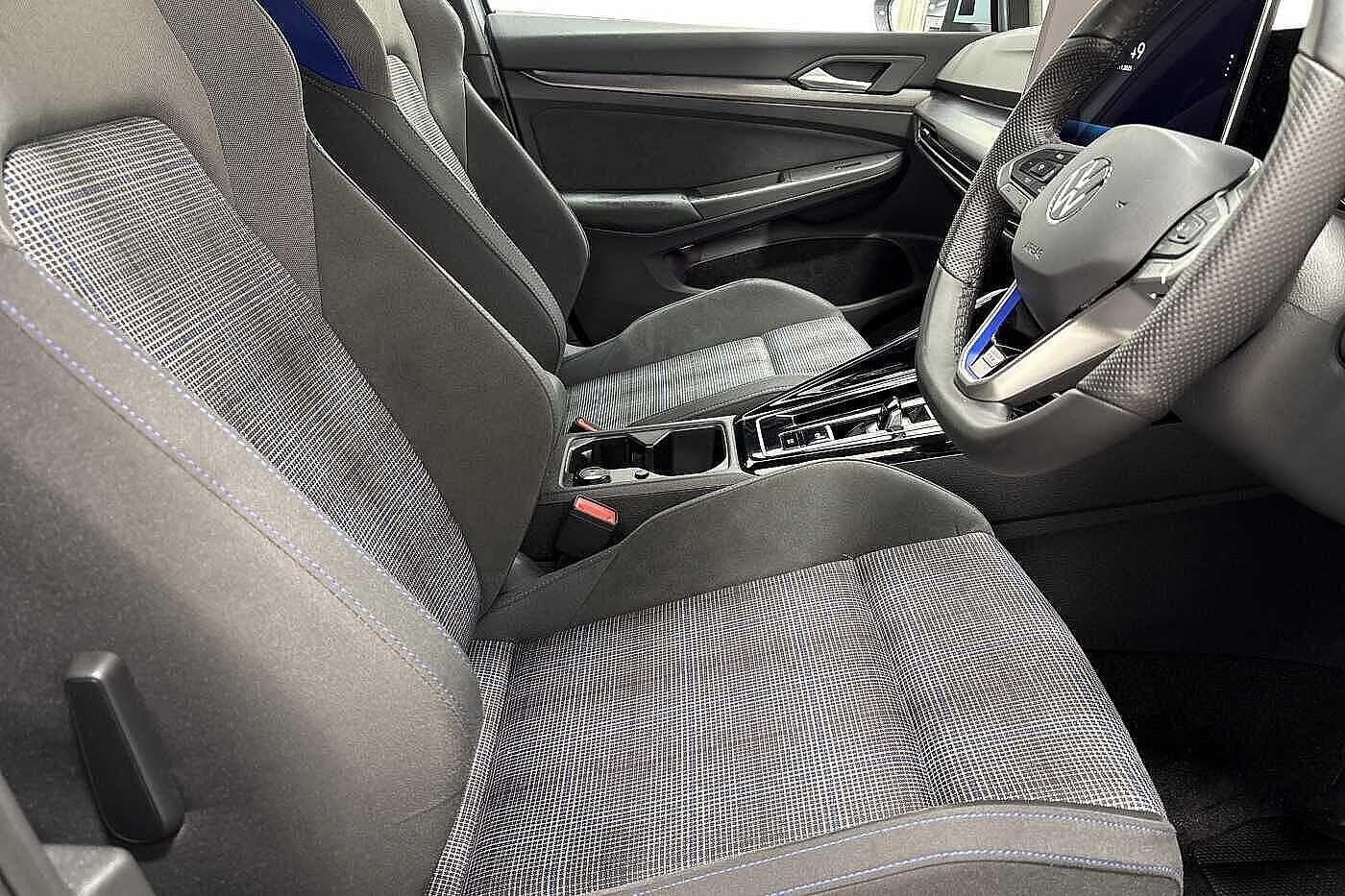 Used Volkswagen Golf 2025 for sale - 76629792: Photo 10