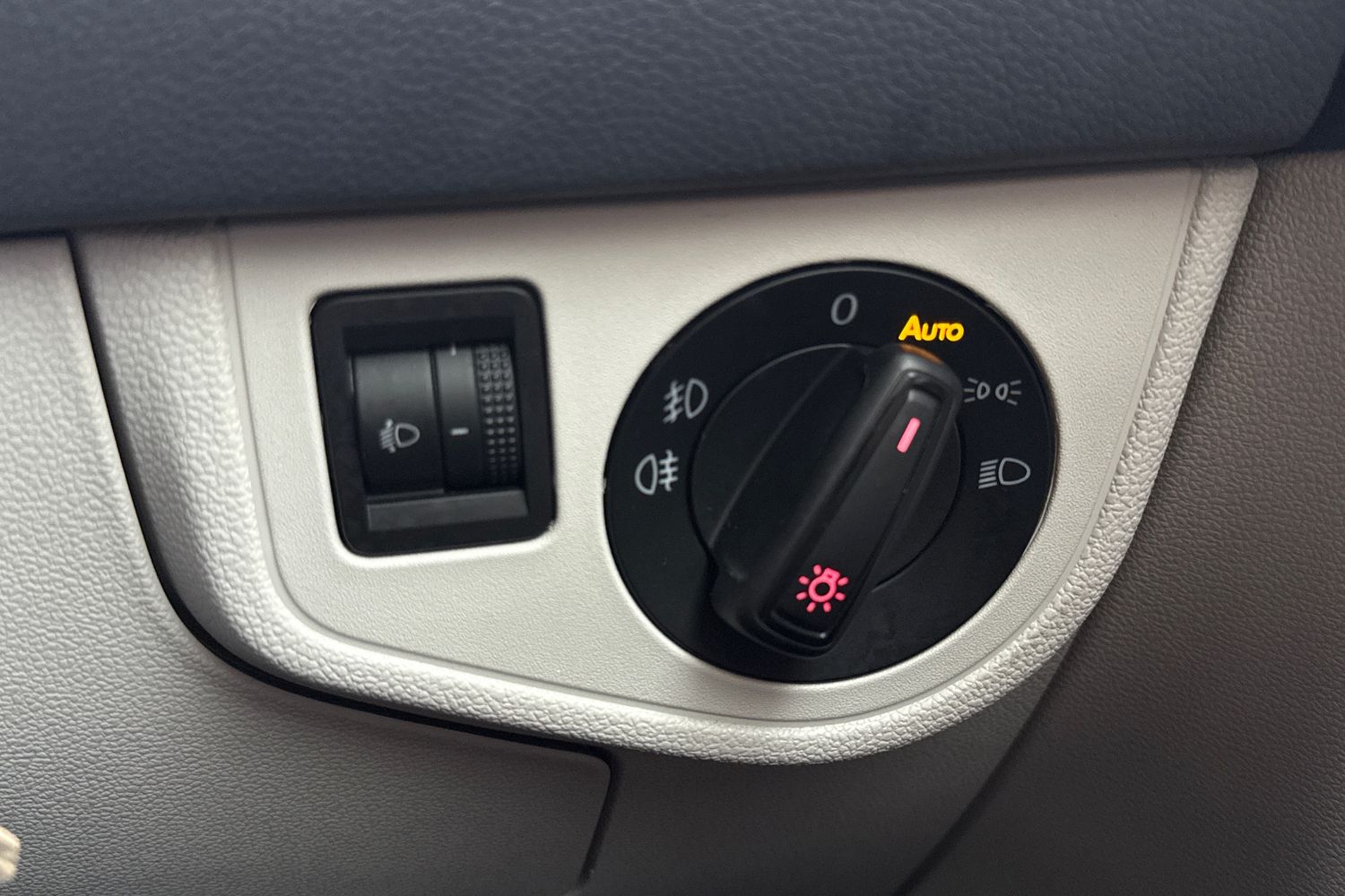 Used Volkswagen Polo 2019 for sale - 77000798: Photo 30