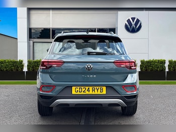 Used Volkswagen T-Roc 2024 for sale - 75367764: Photo