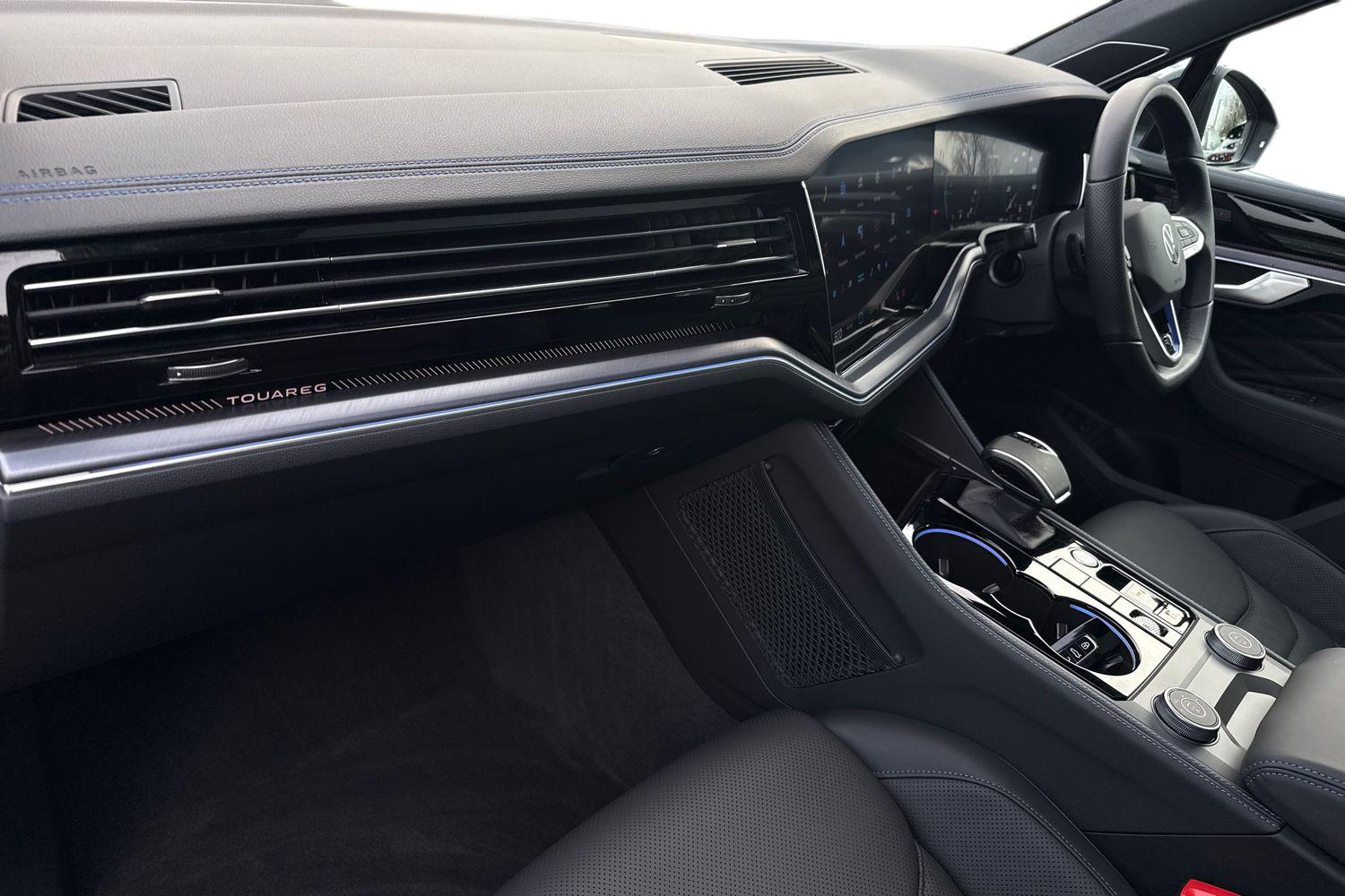 Used Volkswagen Touareg 2025 for sale - 77282110: Photo 14