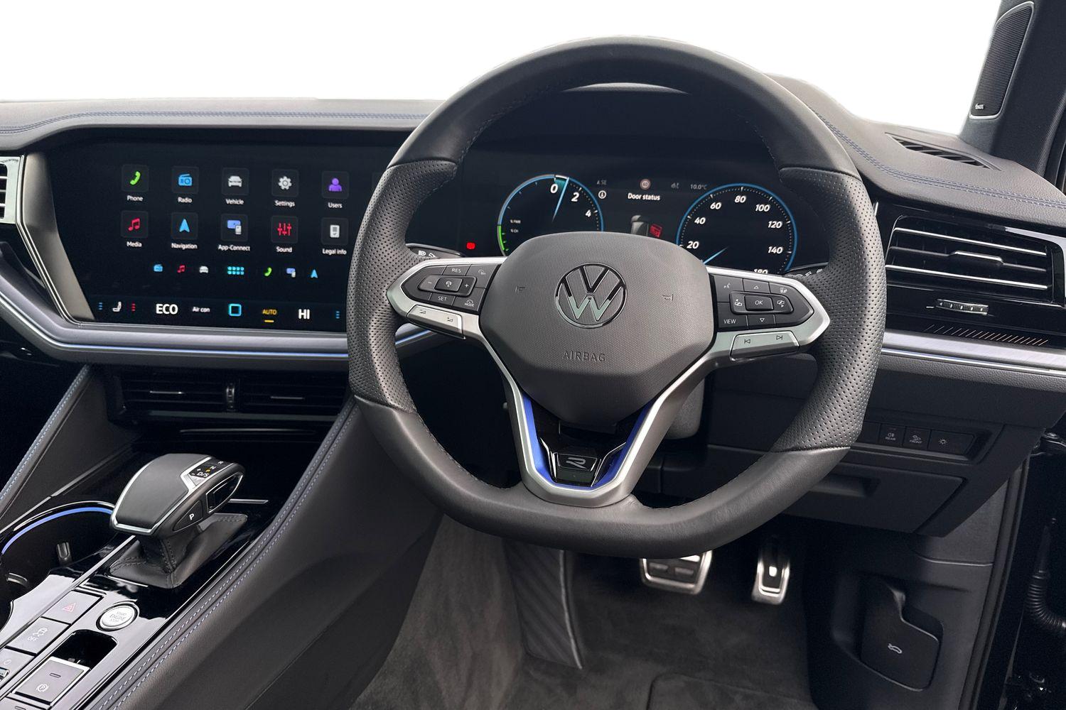 Used Volkswagen Touareg 2025 for sale - 77282110: Photo 17