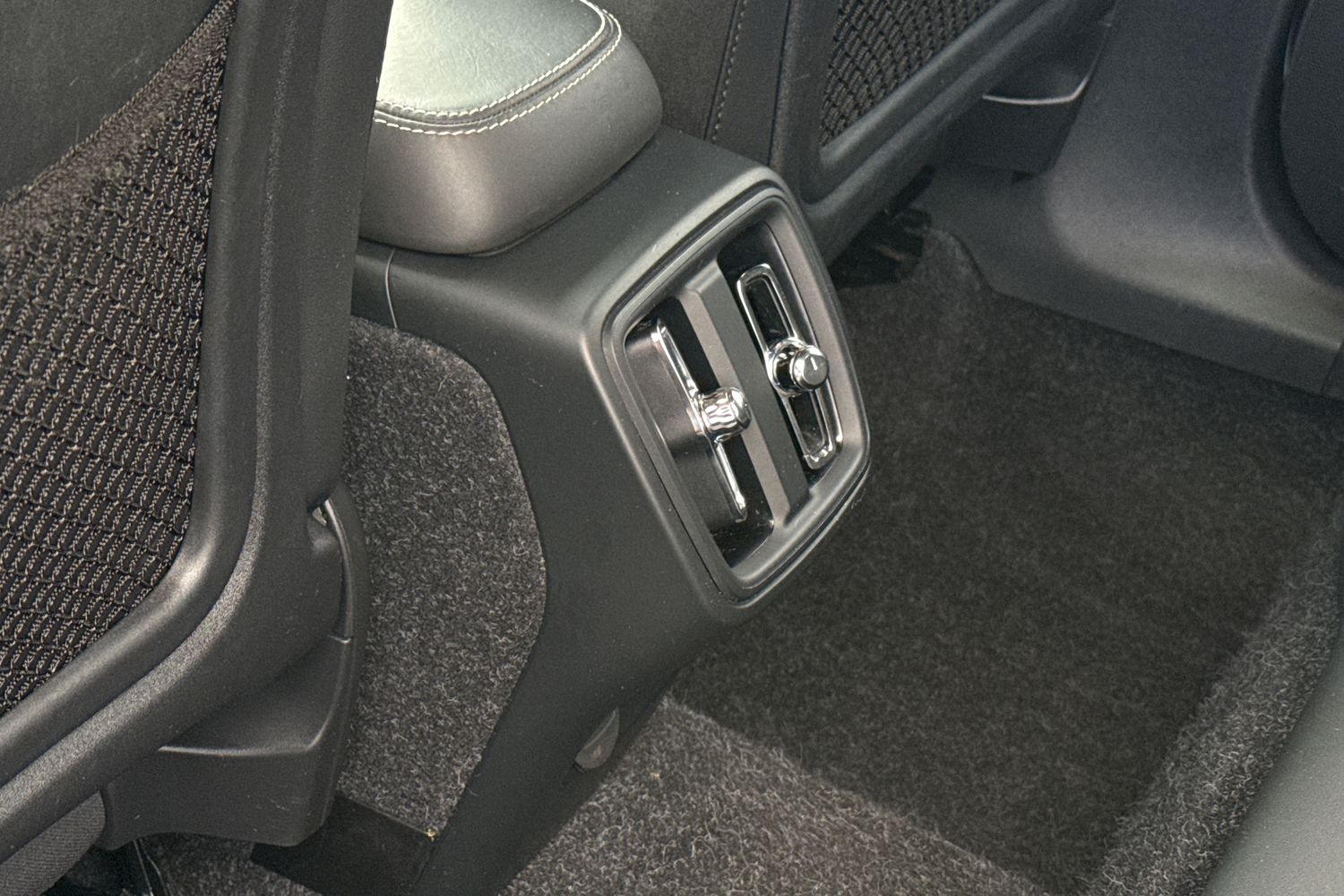 Used Volvo XC40 2020 for sale - 77194818: Photo 32