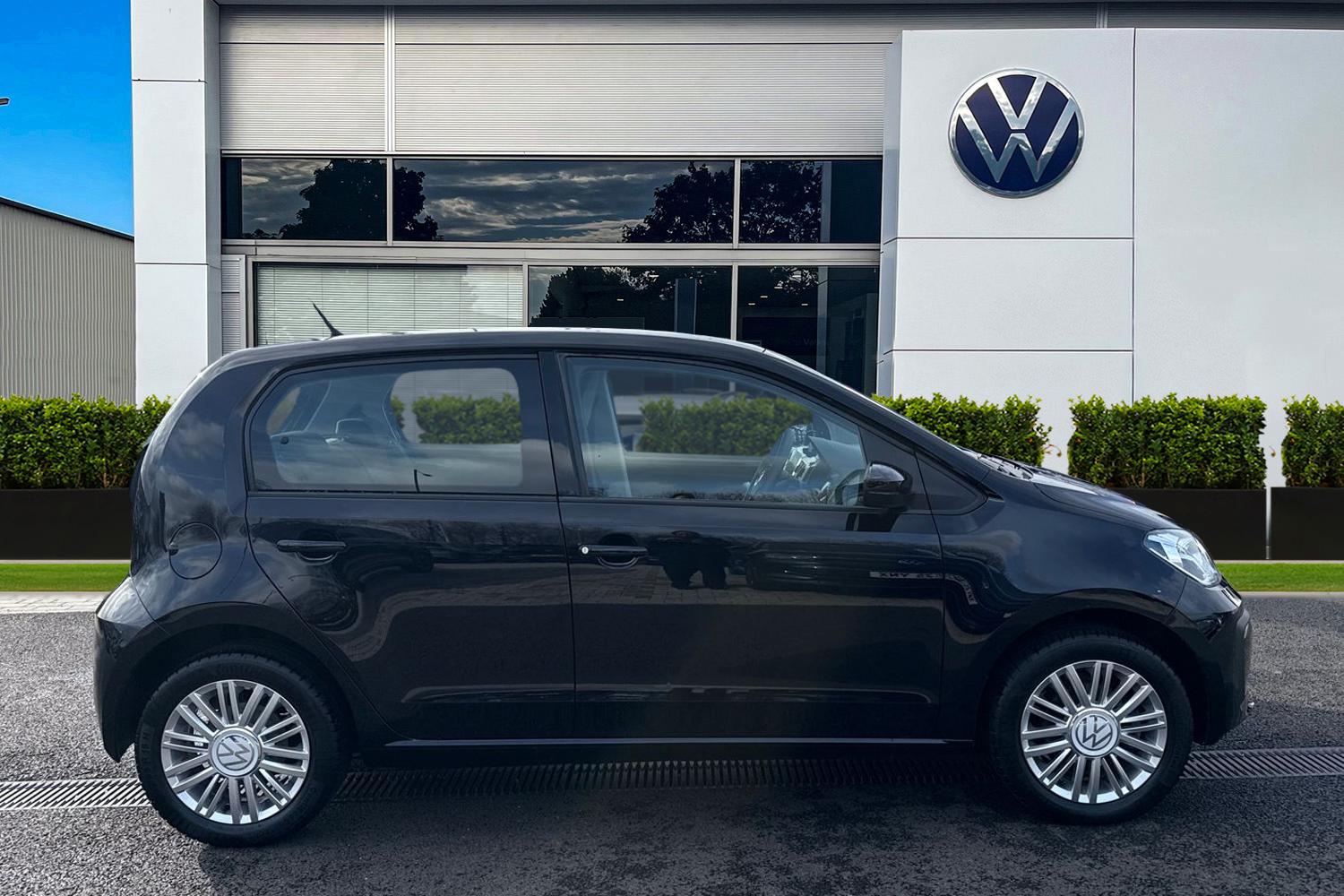 Used Volkswagen up! 2022 for sale - 77642106: Photo 3