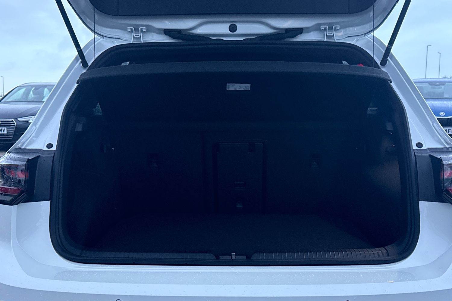 Used Volkswagen Golf 2025 for sale - 76884125: Photo 6