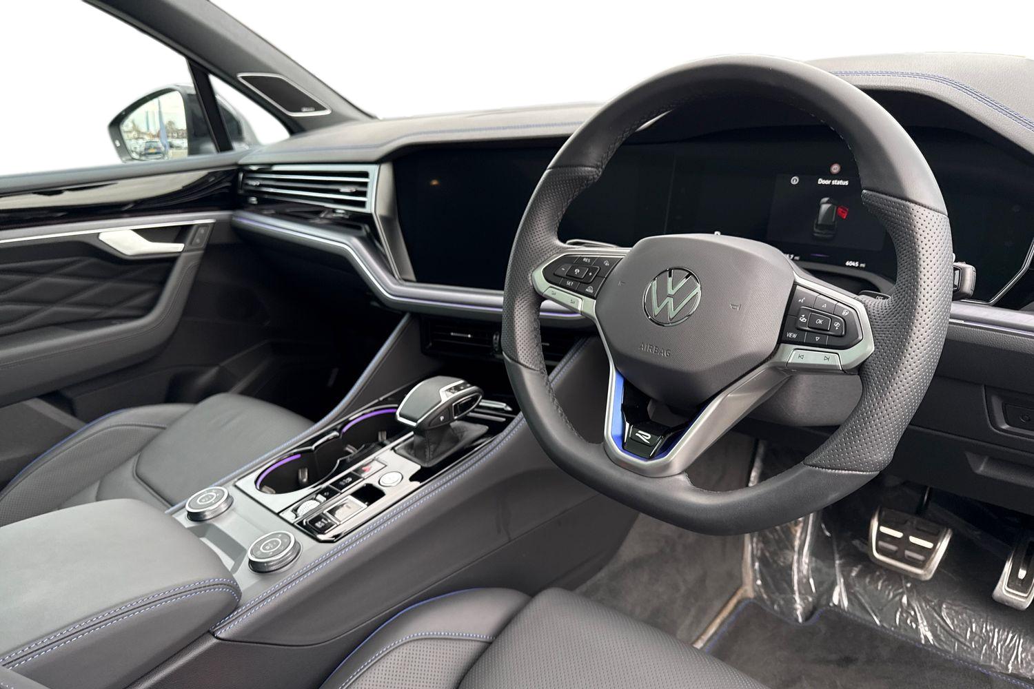 Used Volkswagen Touareg 2025 for sale - 76502986: Photo 13