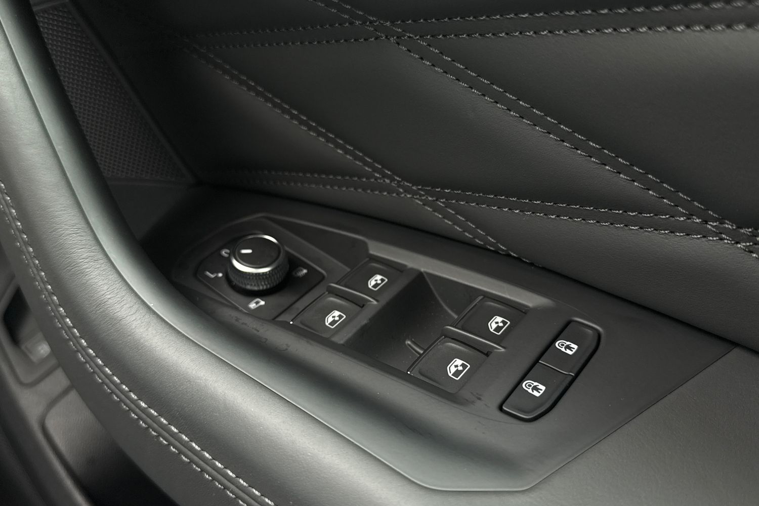 Used Volkswagen Touareg 2025 for sale - 76502986: Photo 20