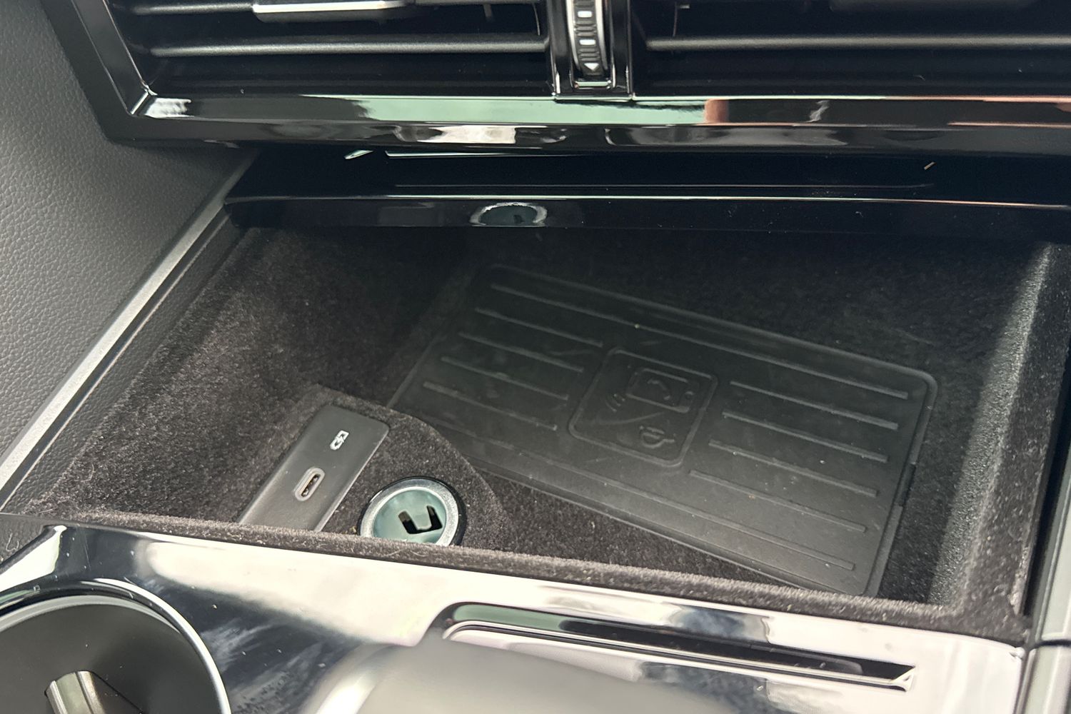 Used Volkswagen Touareg 2025 for sale - 76502986: Photo 46