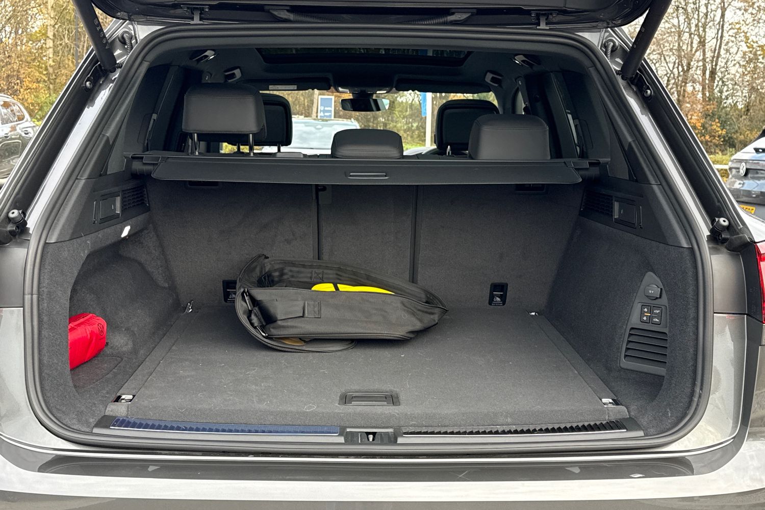 Used Volkswagen Touareg 2025 for sale - 76502986: Photo 6