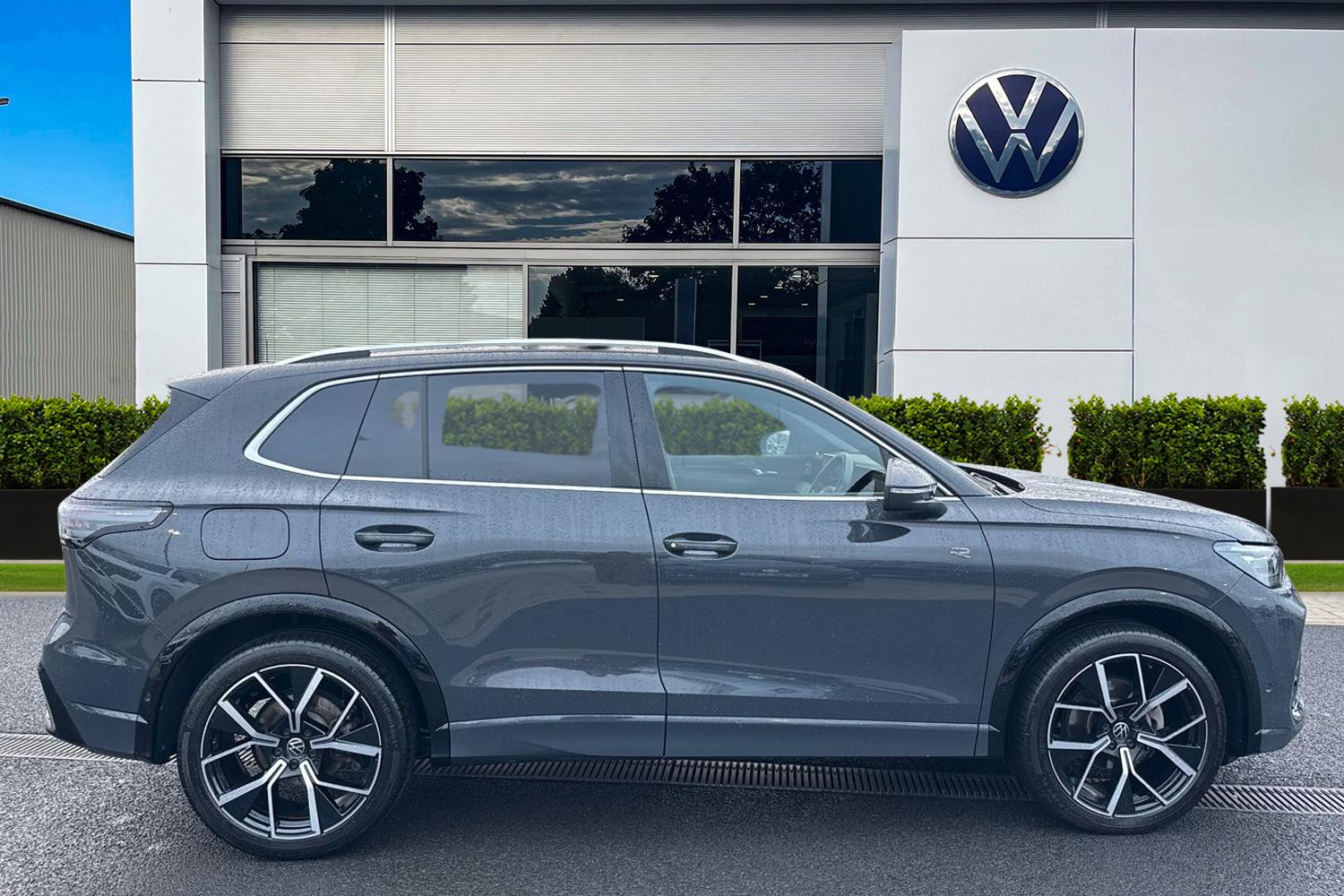 Used Volkswagen Tiguan 2024 for sale - 77257735: Photo 3