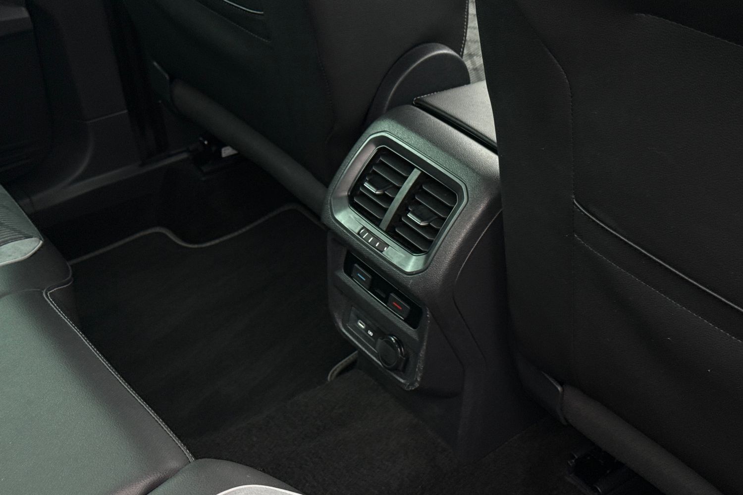 Used Volkswagen Tiguan 2021 for sale - 77914352: Photo 32