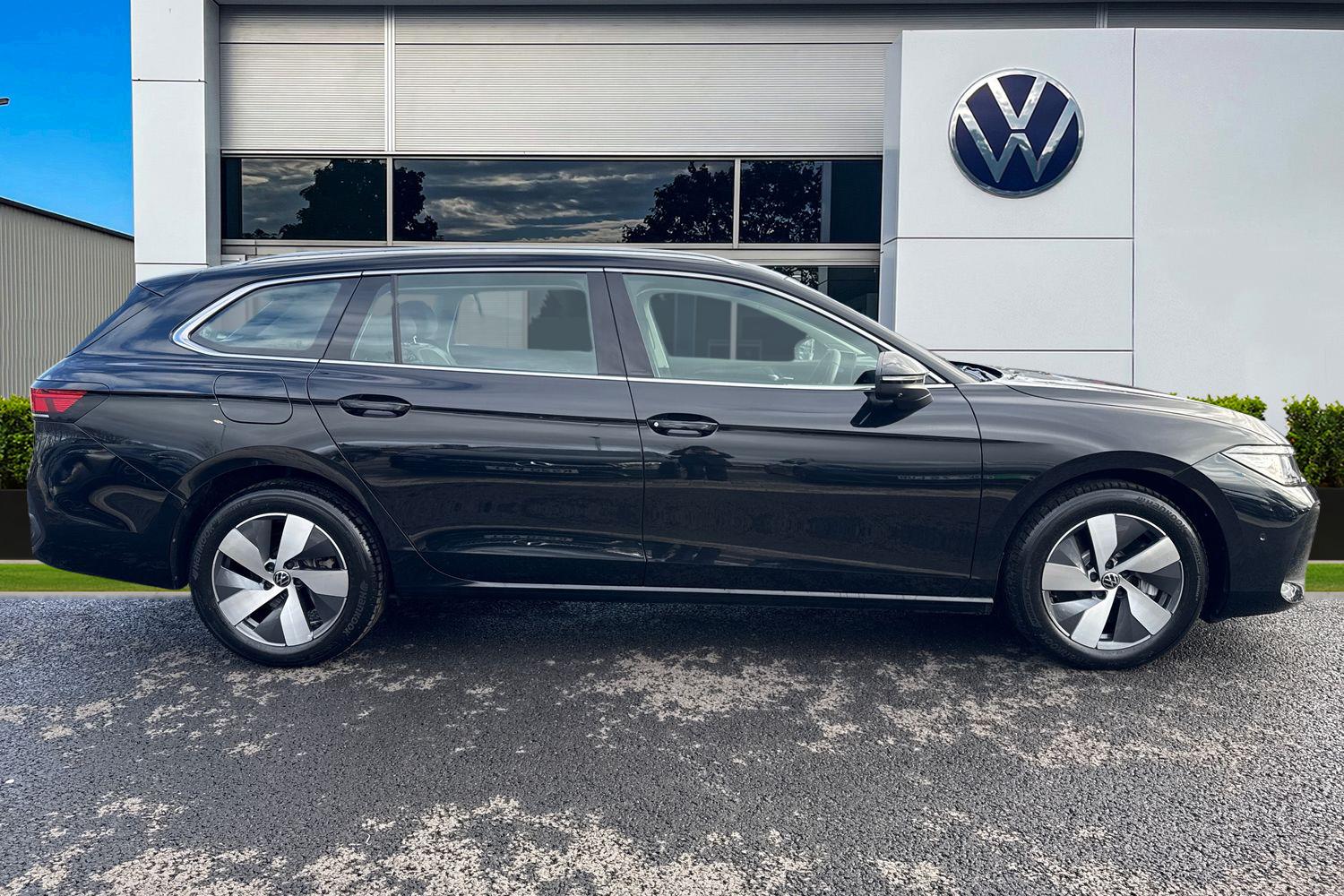 Used Volkswagen Passat 2025 for sale - 77675013: Photo 3