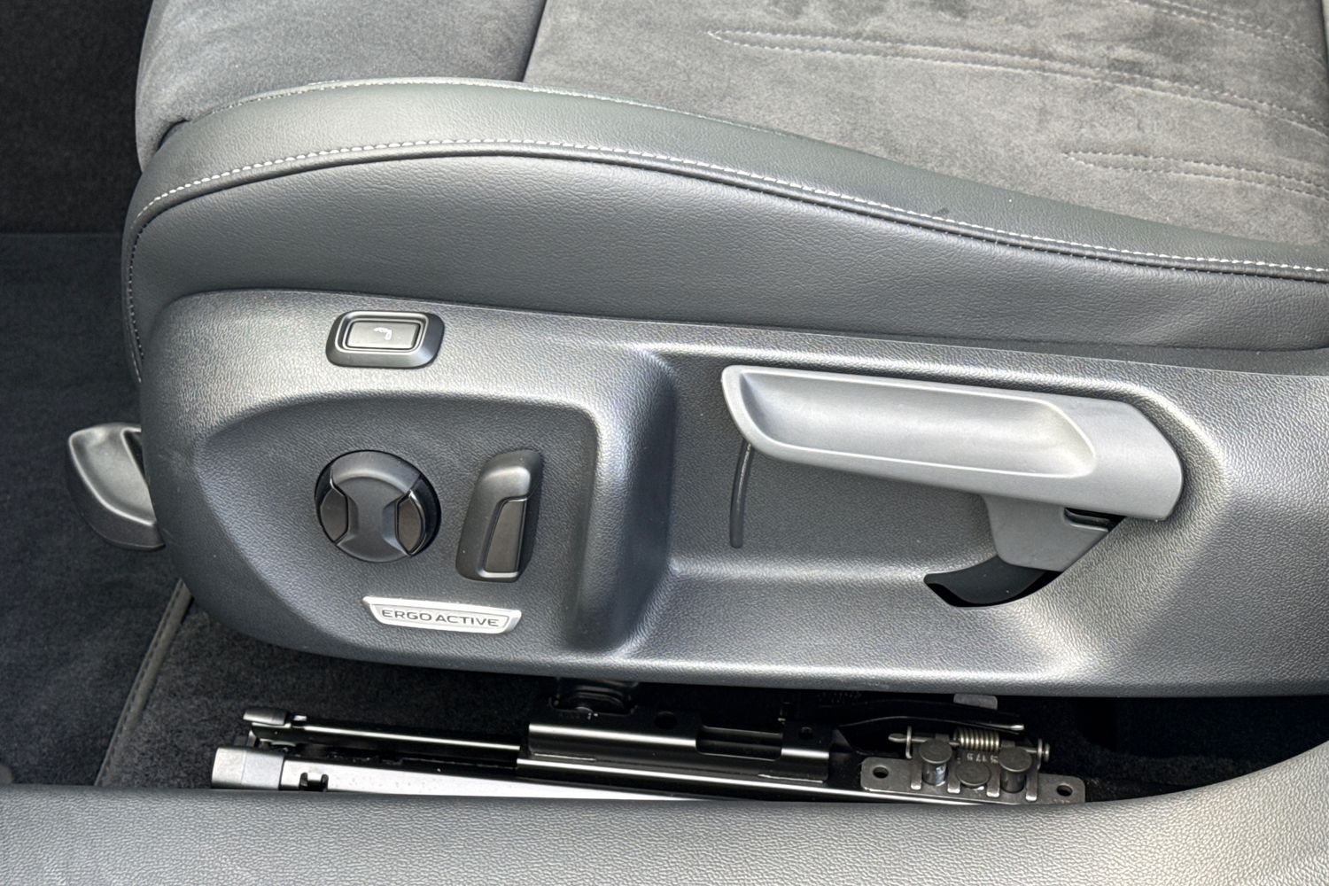 Used Volkswagen Passat 2025 for sale - 77675013: Photo 32