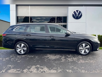 Used Volkswagen Passat 2025 for sale - 77675013: Photo