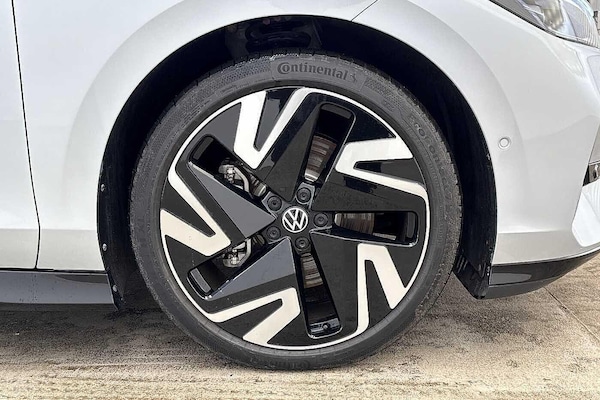 Used Volkswagen ID.7 2024 for sale - 76220211: Photo 6