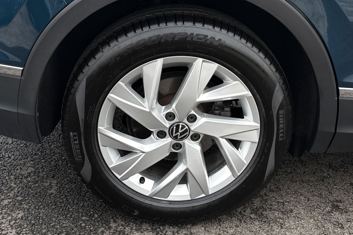 Used Volkswagen Tiguan 2023 for sale - 77787427: Photo 12