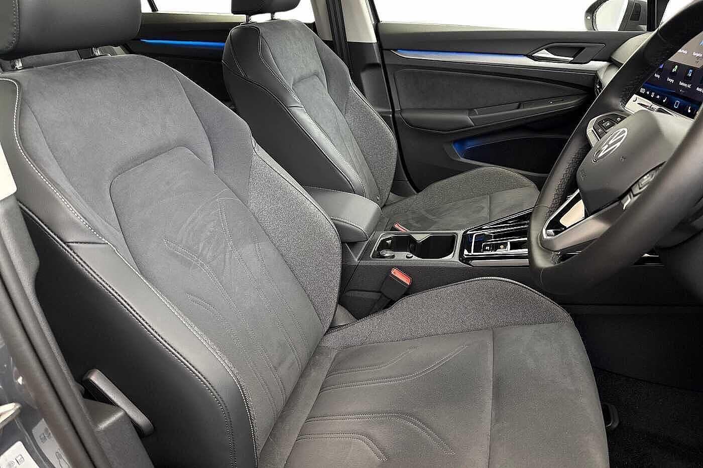 Used Volkswagen Golf 2025 for sale - 76919331: Photo 10