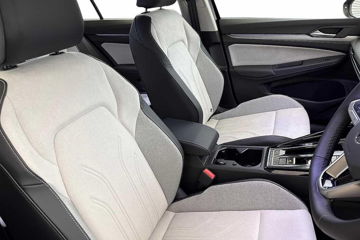 Used Volkswagen Golf 2025 for sale - 77287105: Photo 10