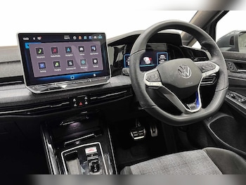 Used Volkswagen Golf 2025 for sale - 76385508: Photo