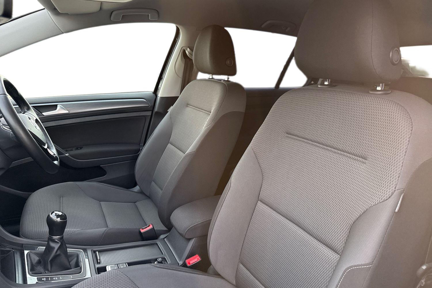 Used Volkswagen Golf 2017 for sale - 77348314: Photo 11