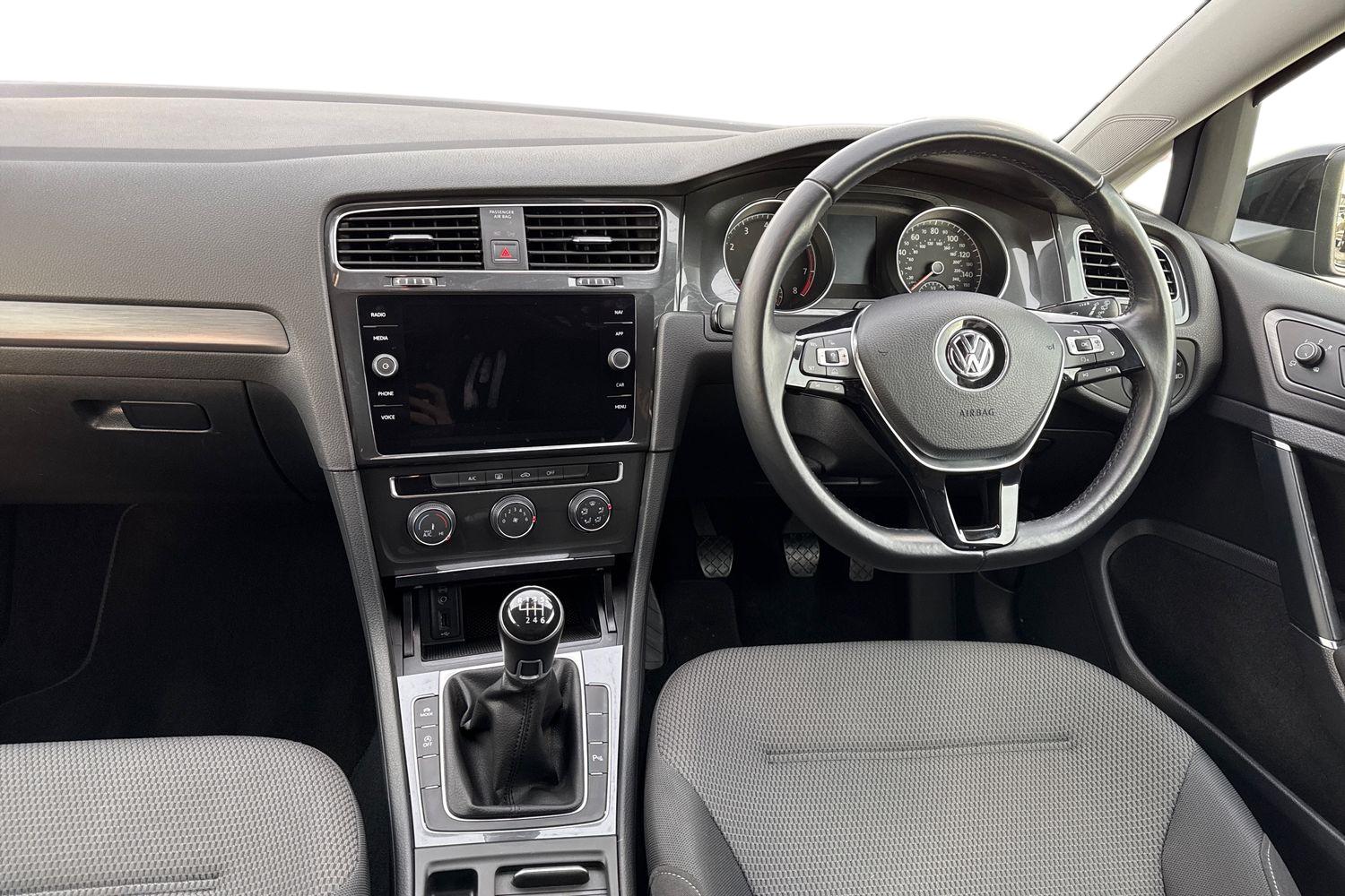 Used Volkswagen Golf 2017 for sale - 77348314: Photo 13